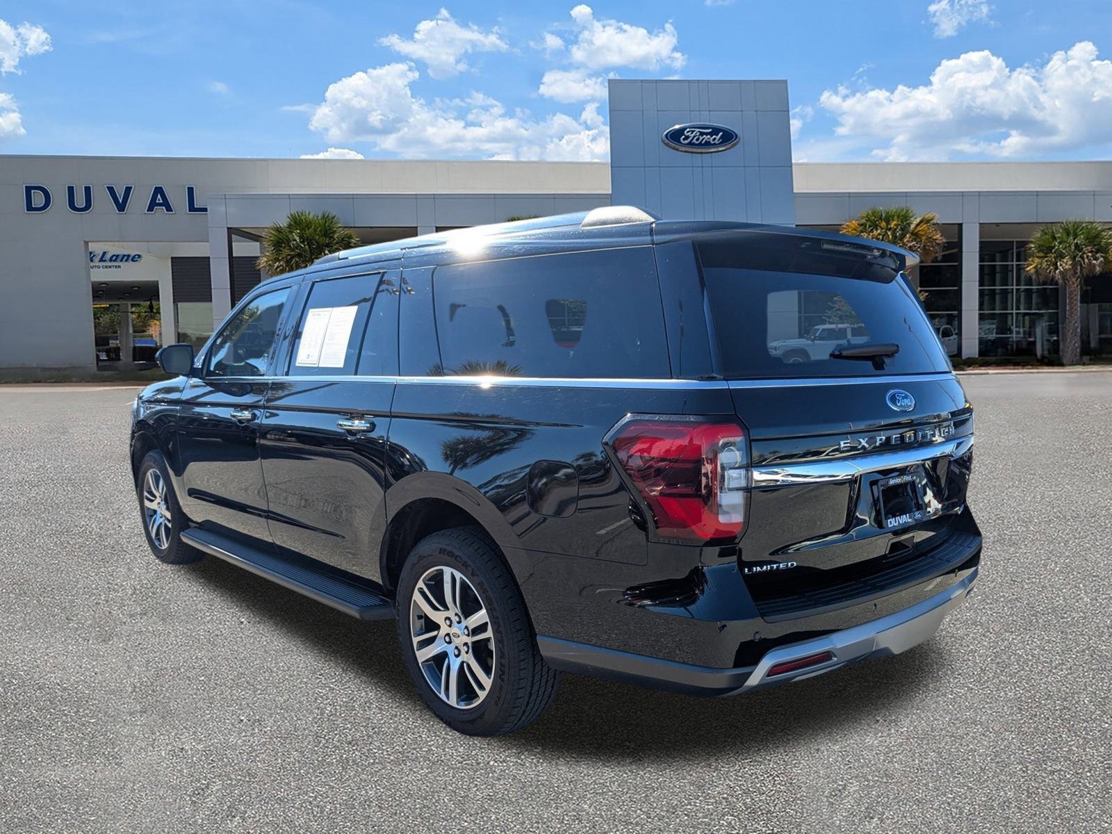 Used 2024 Ford Expedition Max Limited image 6