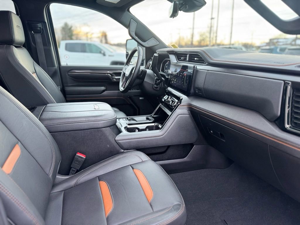 Used 2024 GMC Sierra 3500 AT4 w/ AT4 Premium Plus Package AWD/4WD image 10