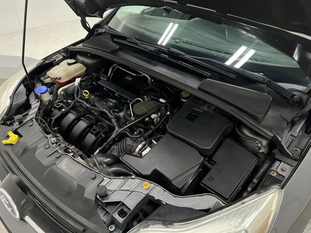 Used 2012 Ford Focus SEL image 25