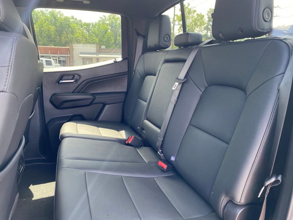 New 2025 Chevrolet Colorado LT w/ LT Convenience Package image 17