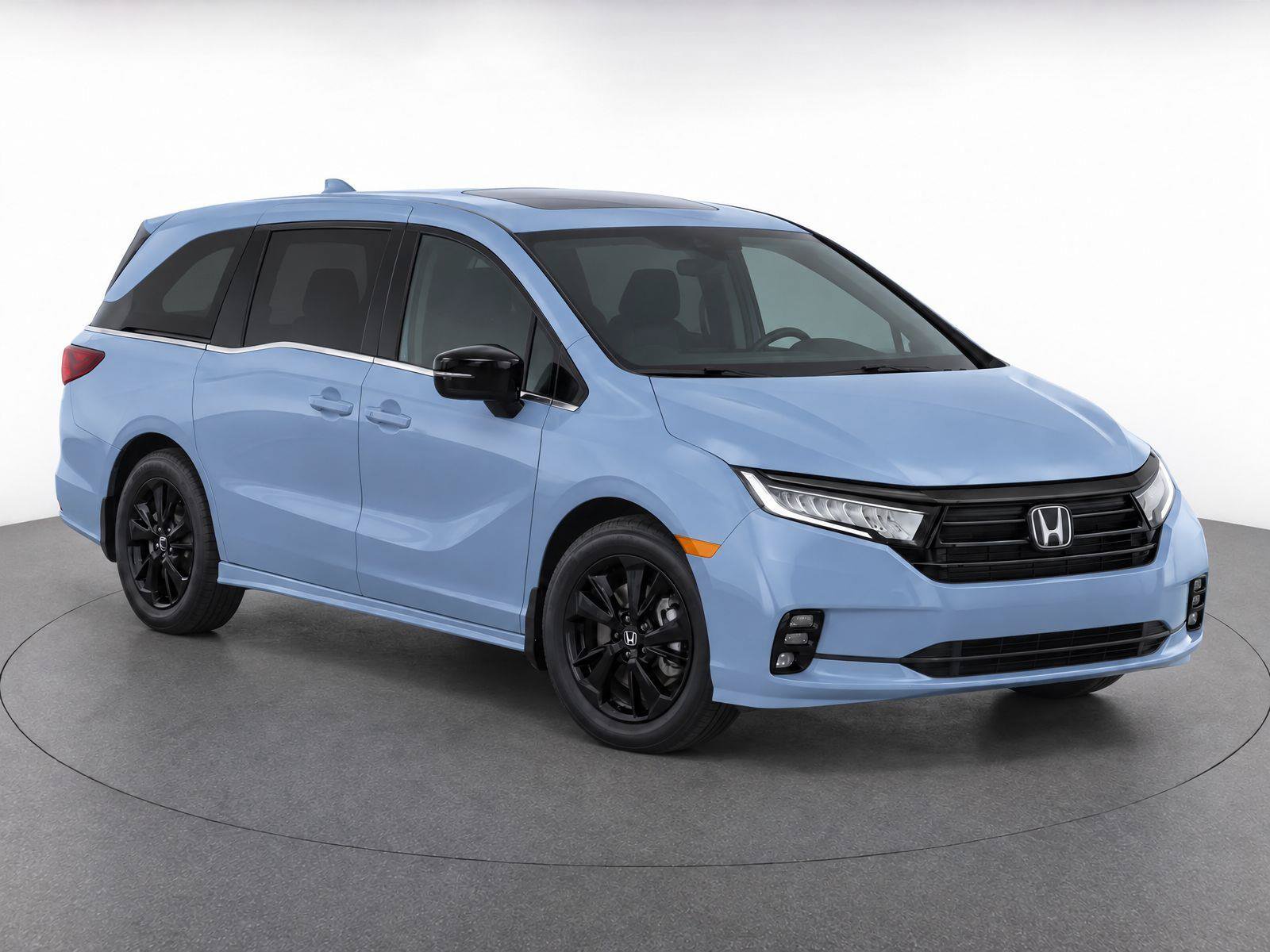 Used 2024 Honda Odyssey Sport image 2