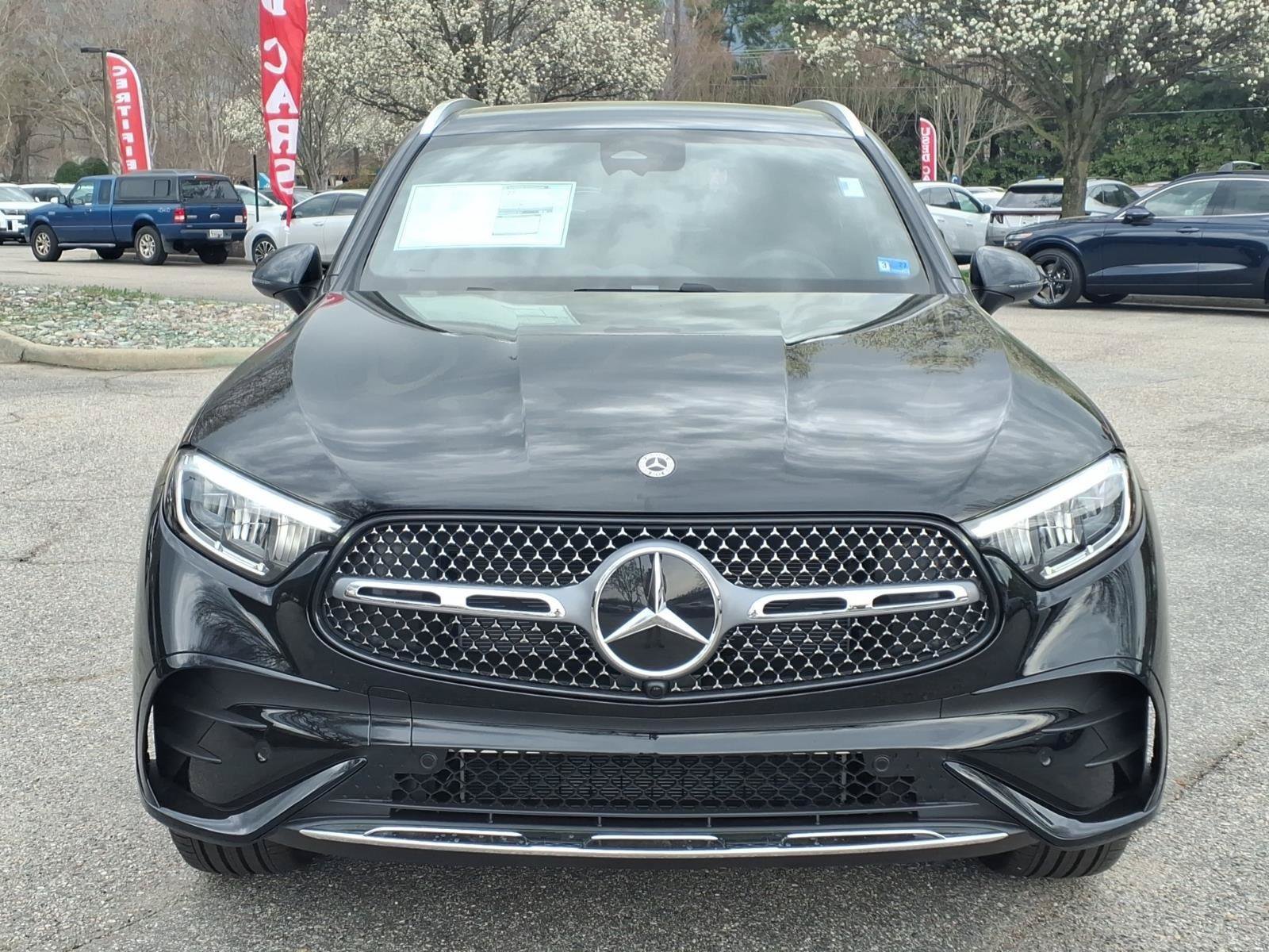 New 2026 Mercedes-Benz GLC 300 image 2