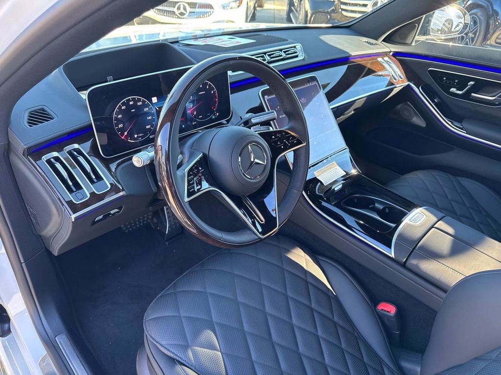 New 2025 Mercedes-Benz S 580 4MATIC Sedan image 20