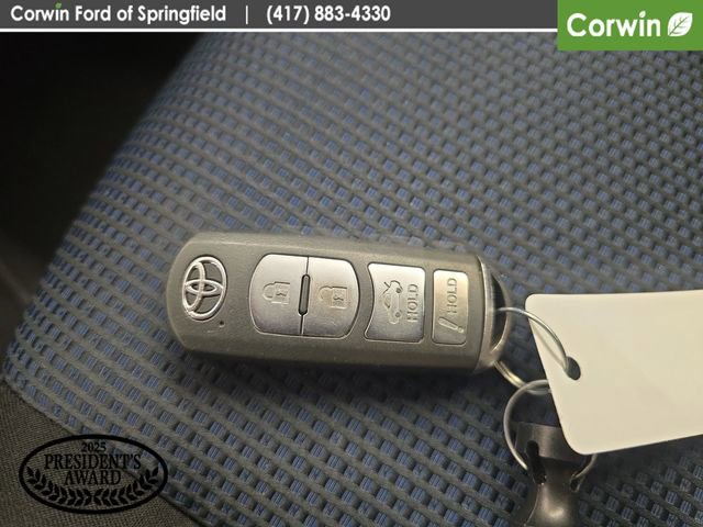 Used 2019 Toyota Yaris LE FWD image 24