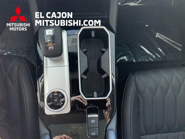 New 2026 Mitsubishi Outlander SEL image 20