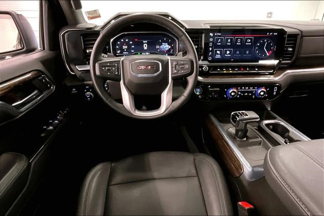 Used 2024 GMC Sierra 1500 Elevation w/ Elevation Premium Package AWD/4WD image 6