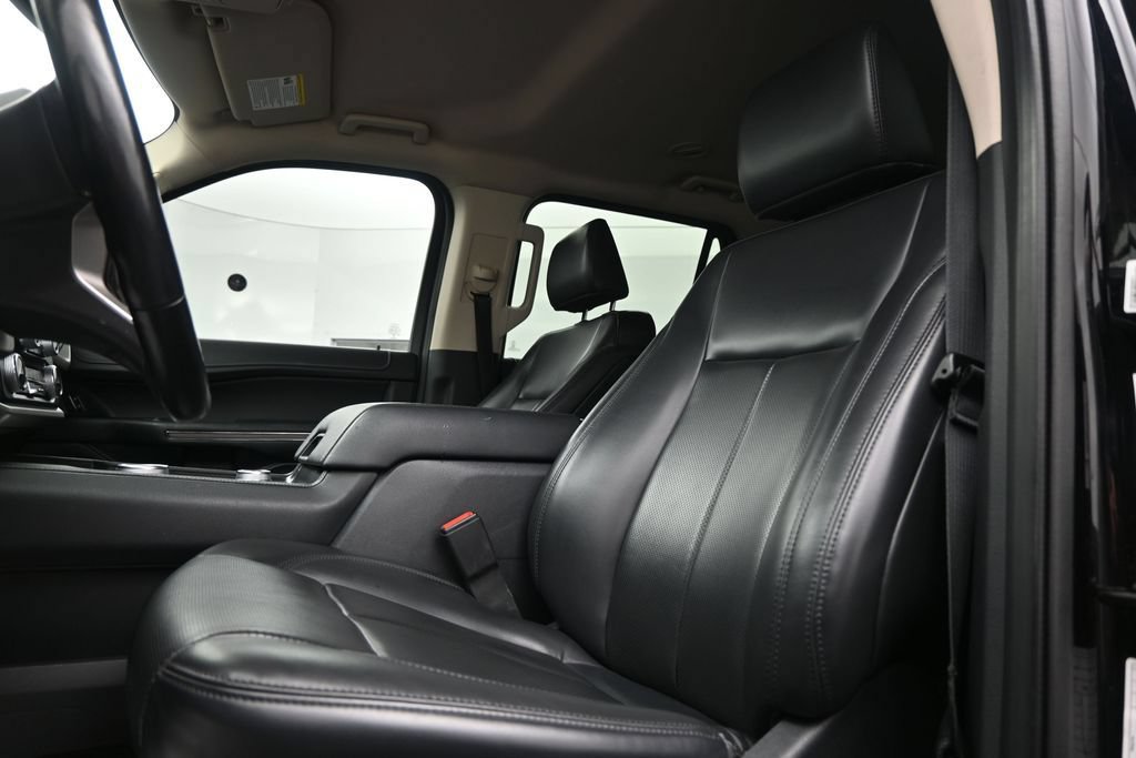 Used 2022 Ford Expedition Max XLT AWD/4WD image 15