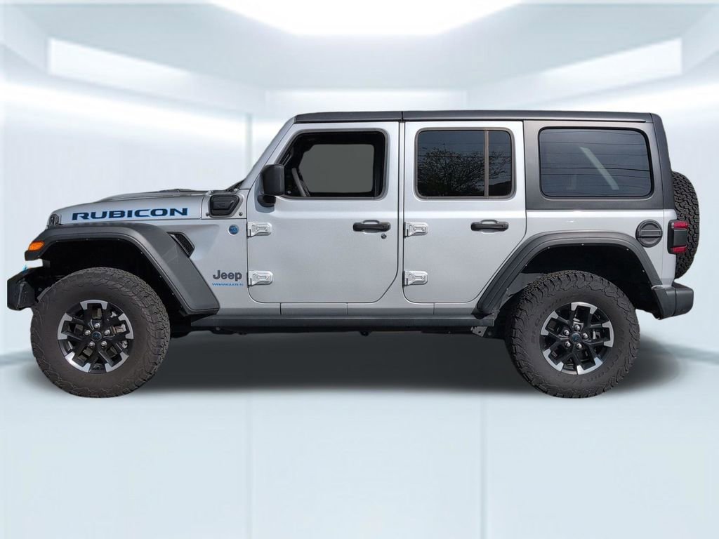 Used 2024 Jeep Wrangler Unlimited Rubicon 4xe w/ Technology Group AWD/4WD image 2