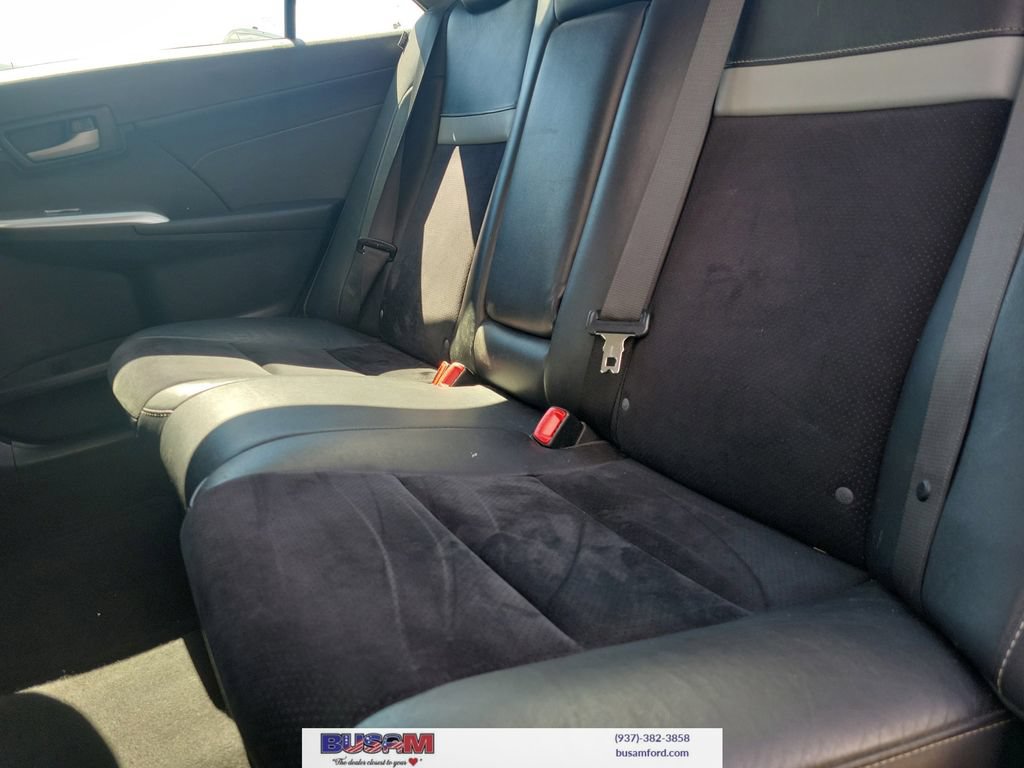 Used 2014 Toyota Camry SE w/ Leather Package FWD image 9