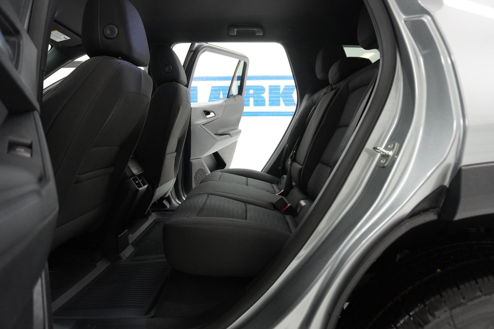 New 2026 Chevrolet Equinox LT image 33