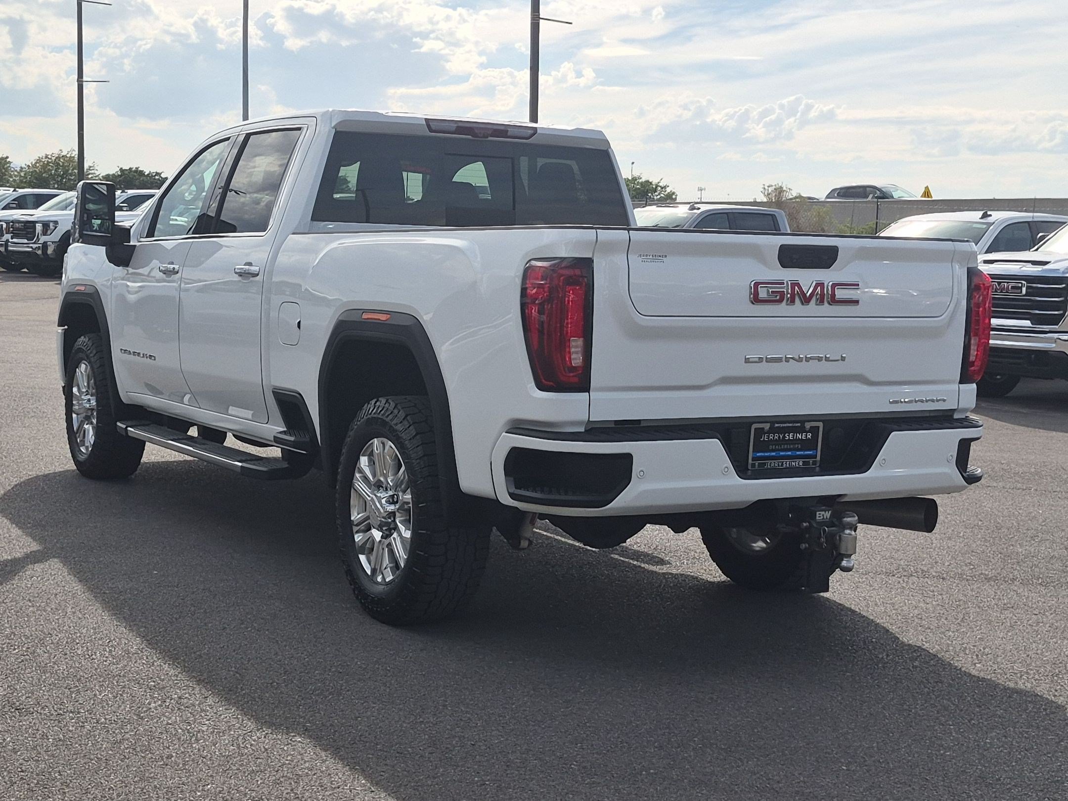 Certified 2020 GMC Sierra 3500 Denali w/ Denali Ultimate Package AWD/4WD image 4