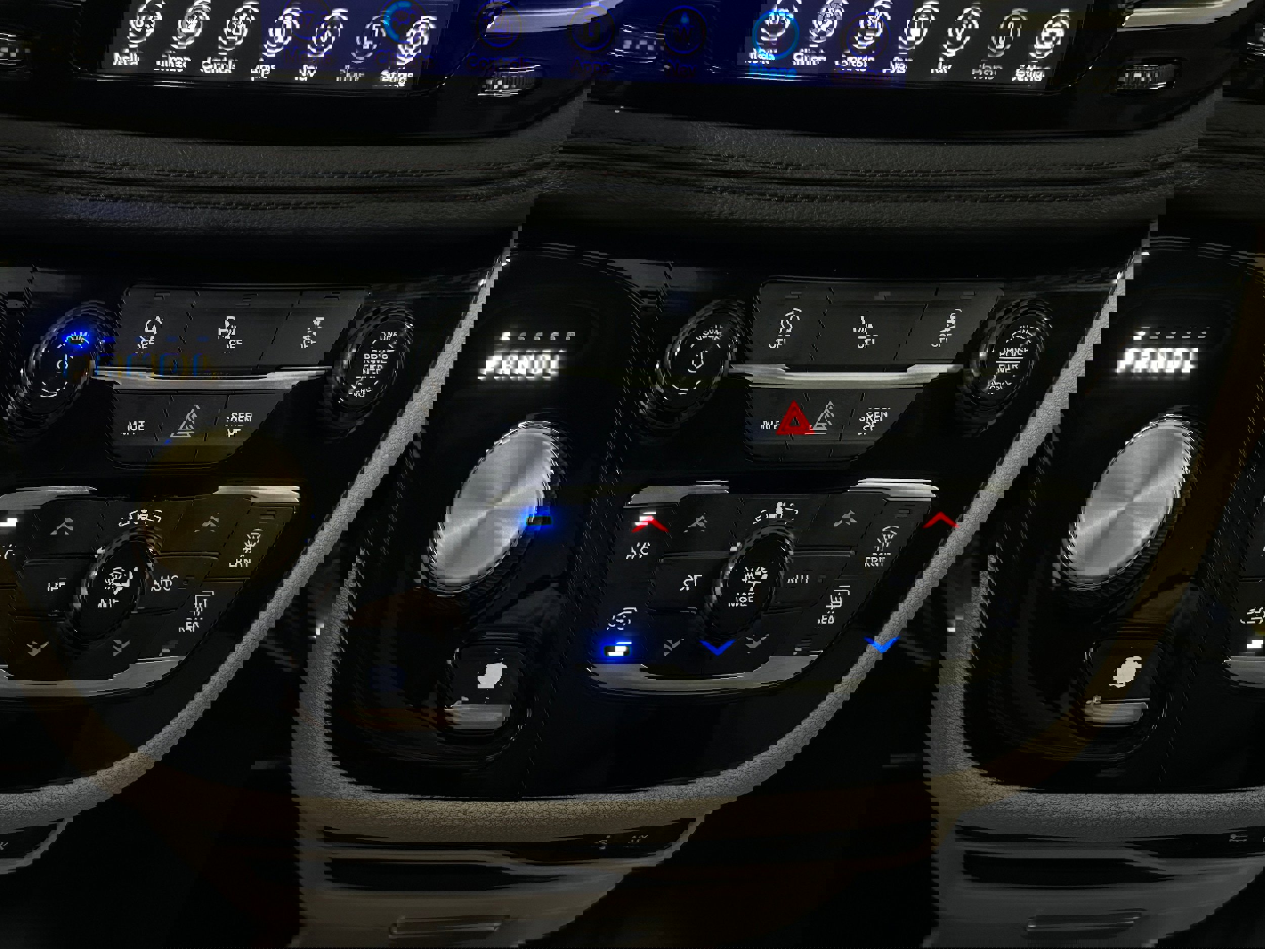 Used 2020 Chrysler Pacifica Limited image 11