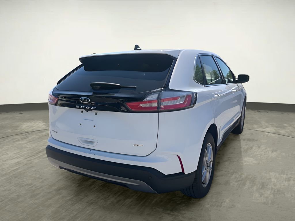 Used 2024 Ford Edge SEL image 7