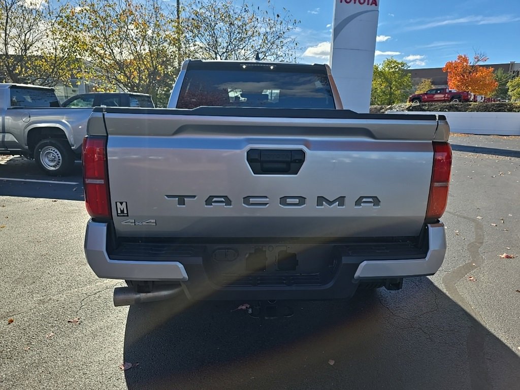 Used 2024 Toyota Tacoma SR5 image 7