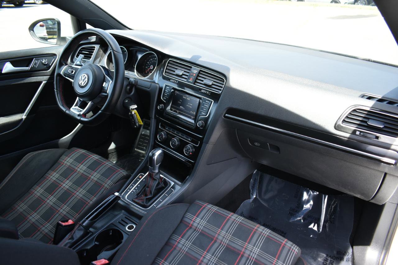 Used 2015 Volkswagen GTI S FWD image 12