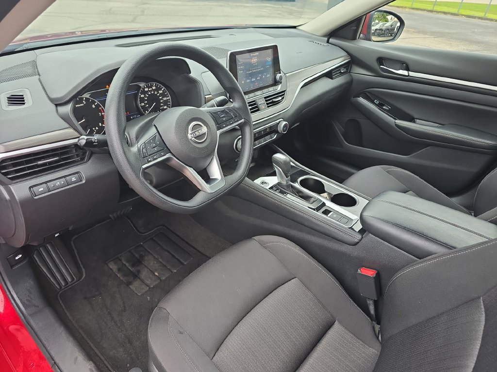 Used 2023 Nissan Altima 2.5 SV AWD/4WD image 24