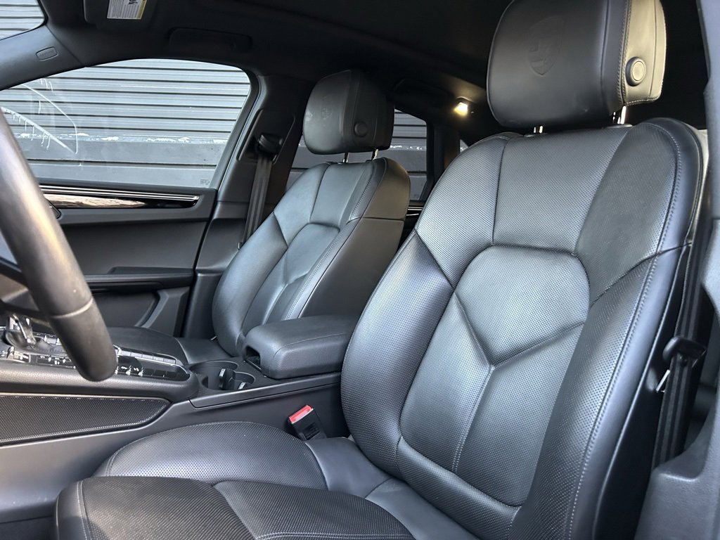 Certified 2020 Porsche Macan S image 5
