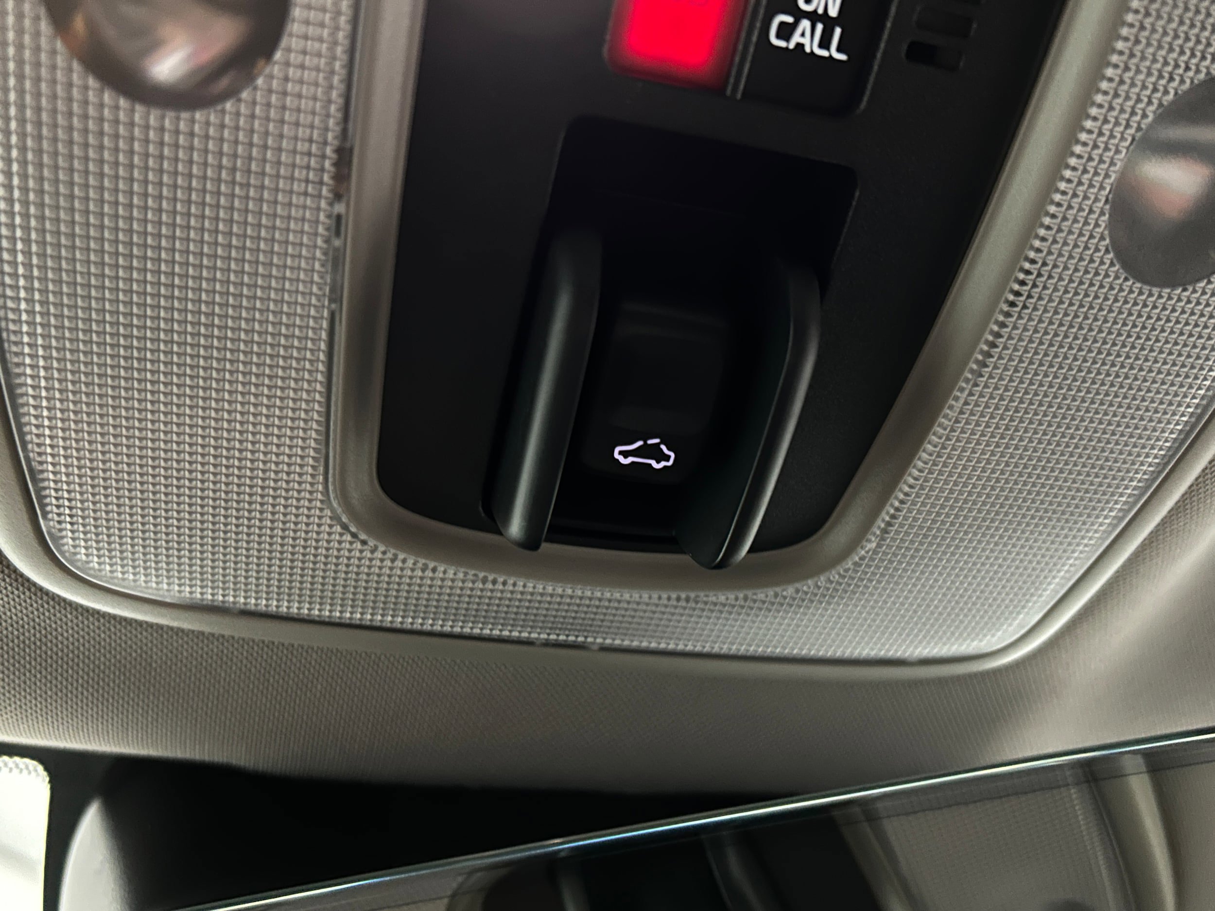 Used 2018 Volvo S60 T5 Dynamic w/ Vision Package image 25