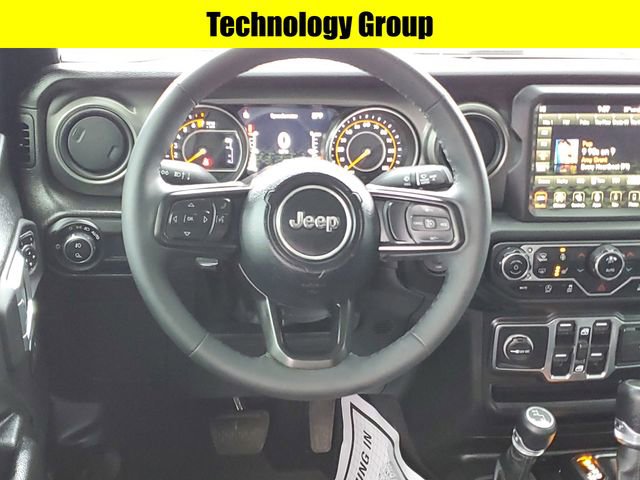 Certified 2023 Jeep Gladiator Willys image 10