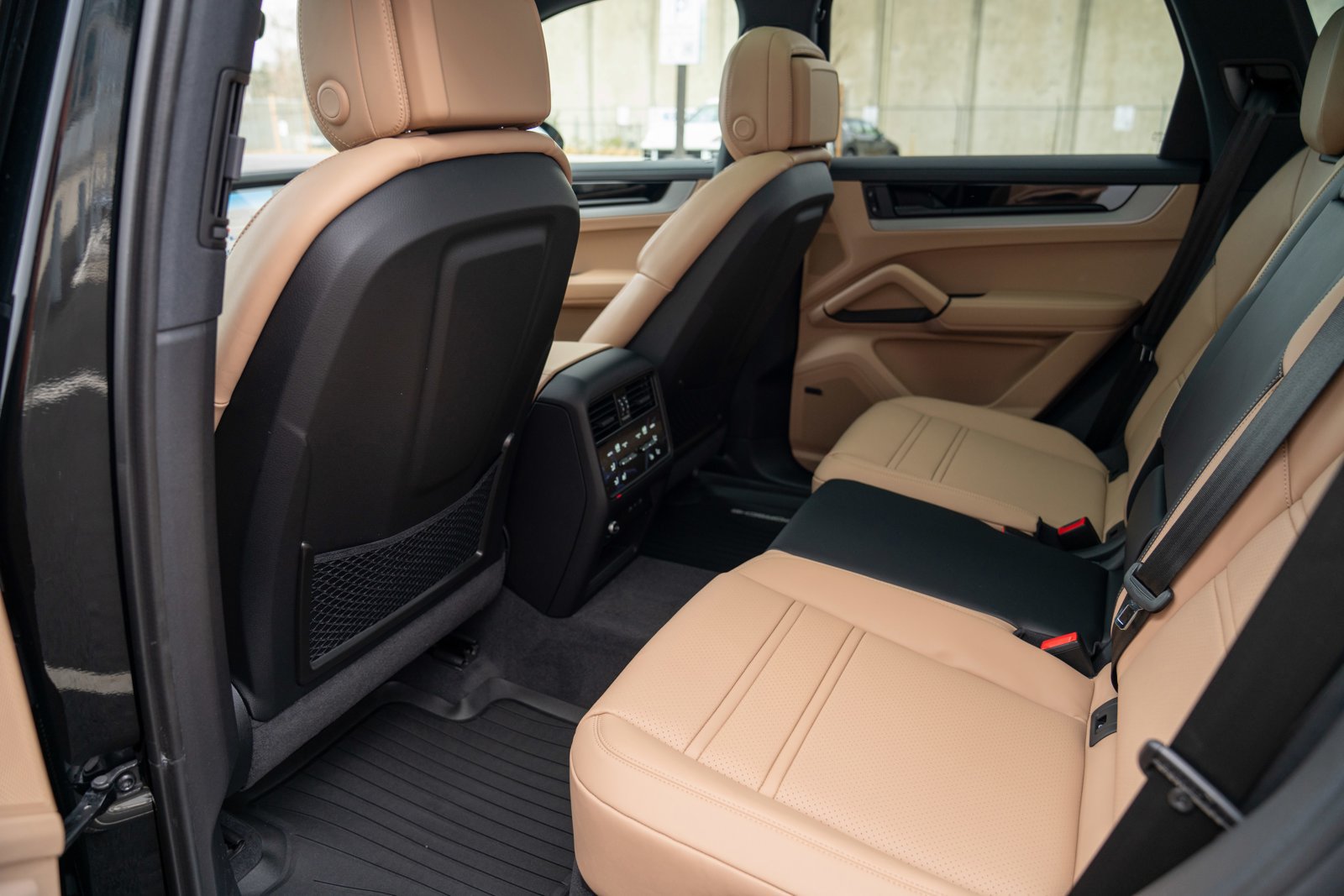 Certified 2026 Porsche Cayenne AWD/4WD image 22