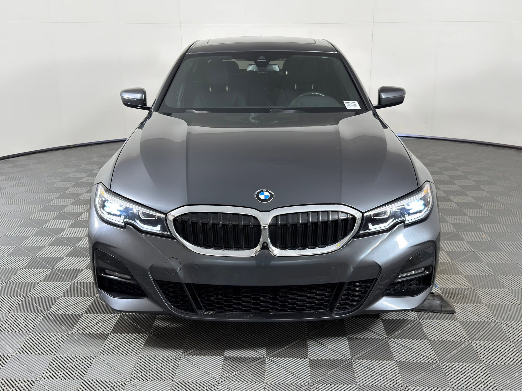 Used 2021 BMW 330i Sedan w/ M Sport Package image 5
