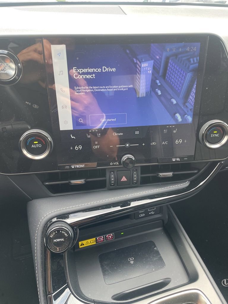 Used 2024 Lexus NX 350 AWD image 3