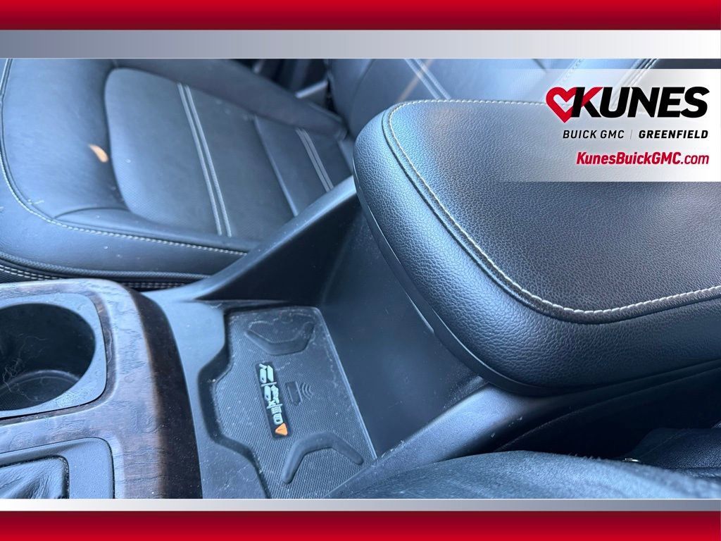 Used 2021 GMC Canyon Denali image 27