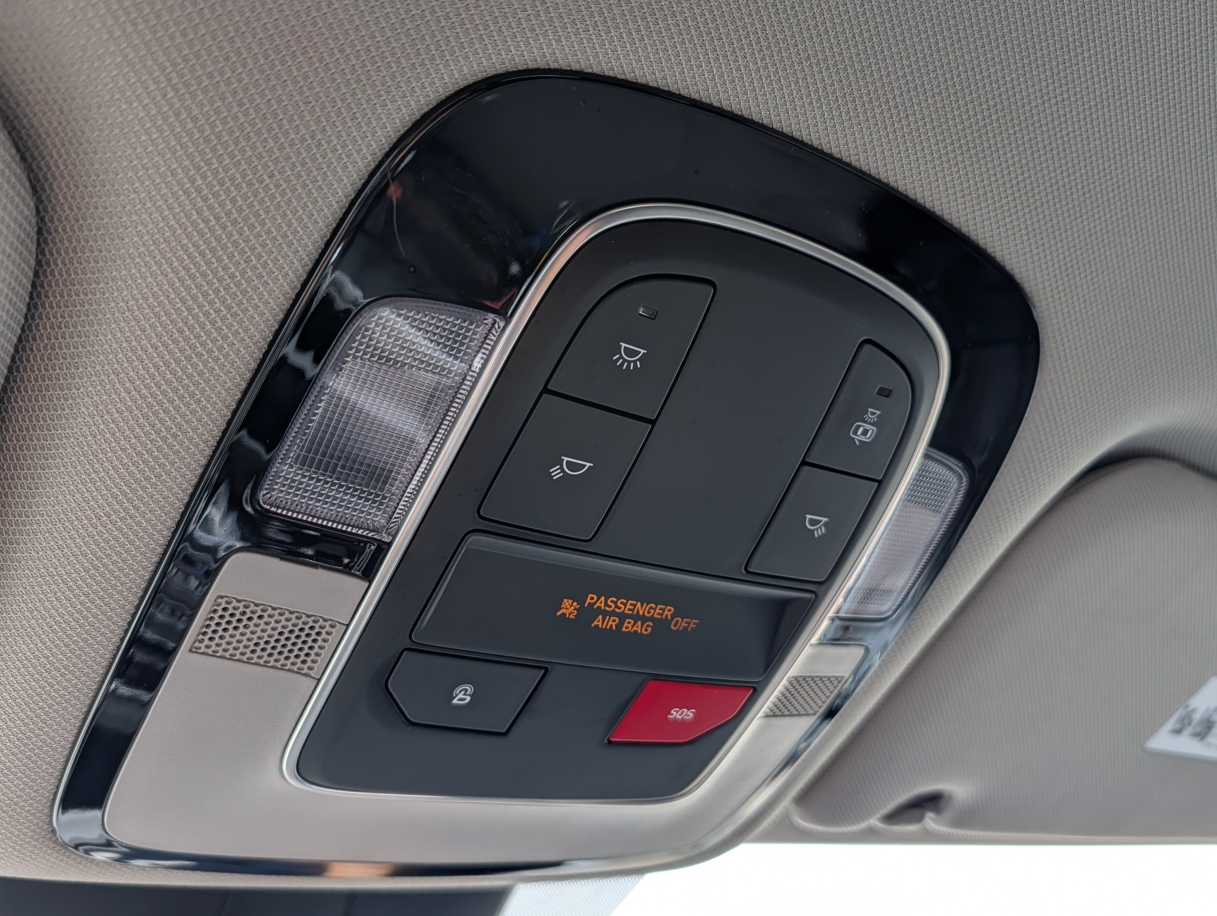Certified 2023 Hyundai Santa Fe SEL AWD/4WD image 32