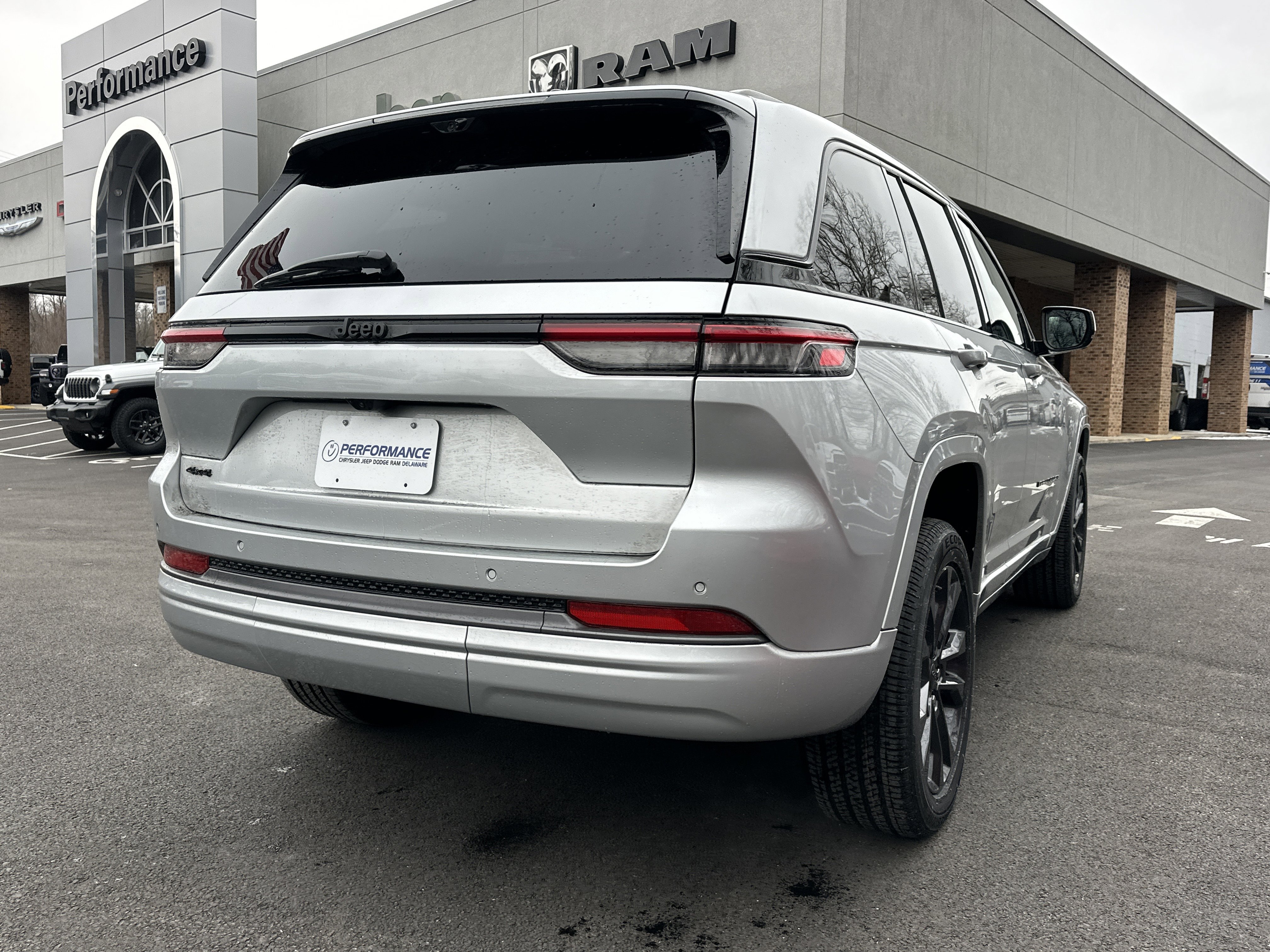 New 2026 Jeep Grand Cherokee Limited Reserve image 18