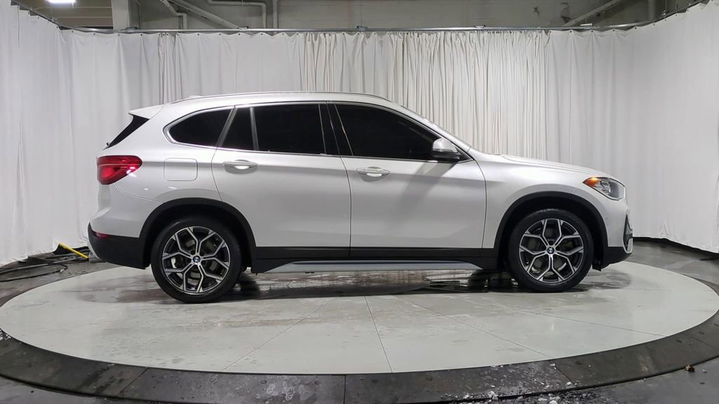 Used 2021 BMW X1 xDrive28i w/ Convenience Package image 11
