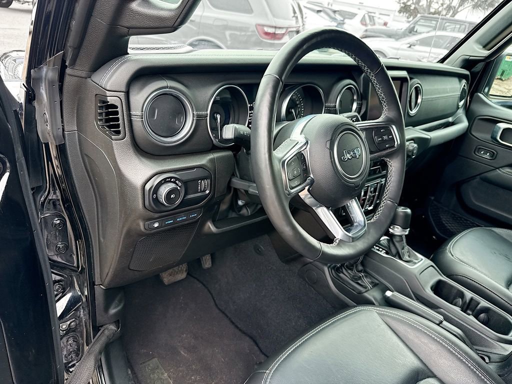 Used 2023 Jeep Wrangler Unlimited Sahara w/ Cold Weather Group image 10