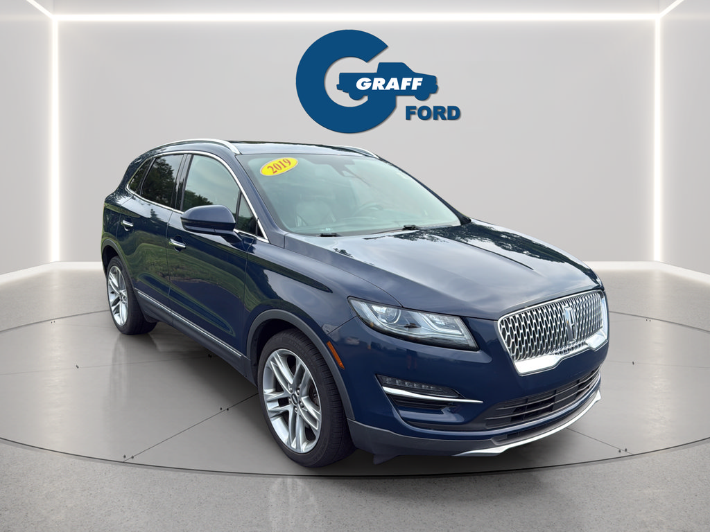 Used 2019 Lincoln MKC Reserve w/ MKC Climate Package AWD/4WD image 3