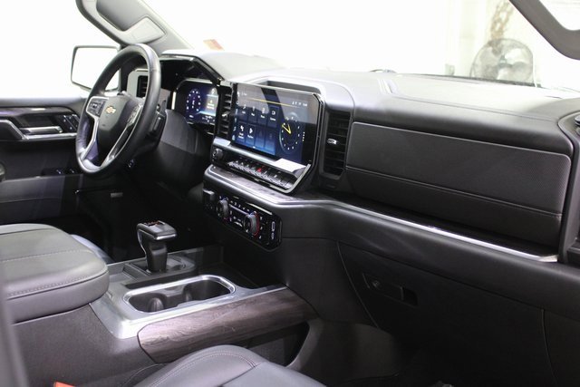 Used 2024 Chevrolet Silverado 1500 LTZ image 21