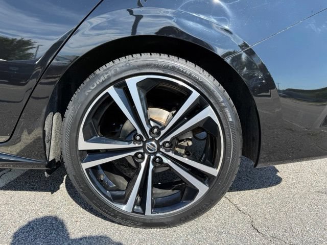 Certified 2020 Nissan Sentra SR w/ Premium Package FWD image 12
