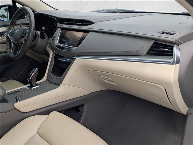 Used 2017 Cadillac XT5 Luxury FWD image 22
