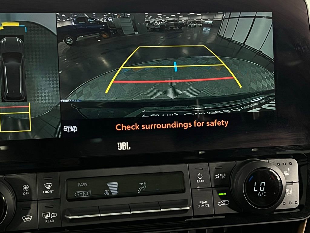 Used 2024 Toyota Grand Highlander AWD Hybrid image 20