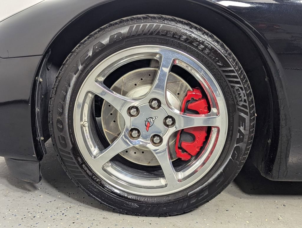 Used 2003 Chevrolet Corvette Convertible w/ Preferred Equipment Group1 image 10