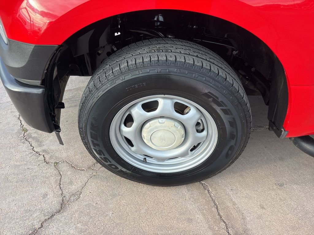 Used 2017 Ford F150 XL w/ Equipment Group 101A Mid RWD image 9