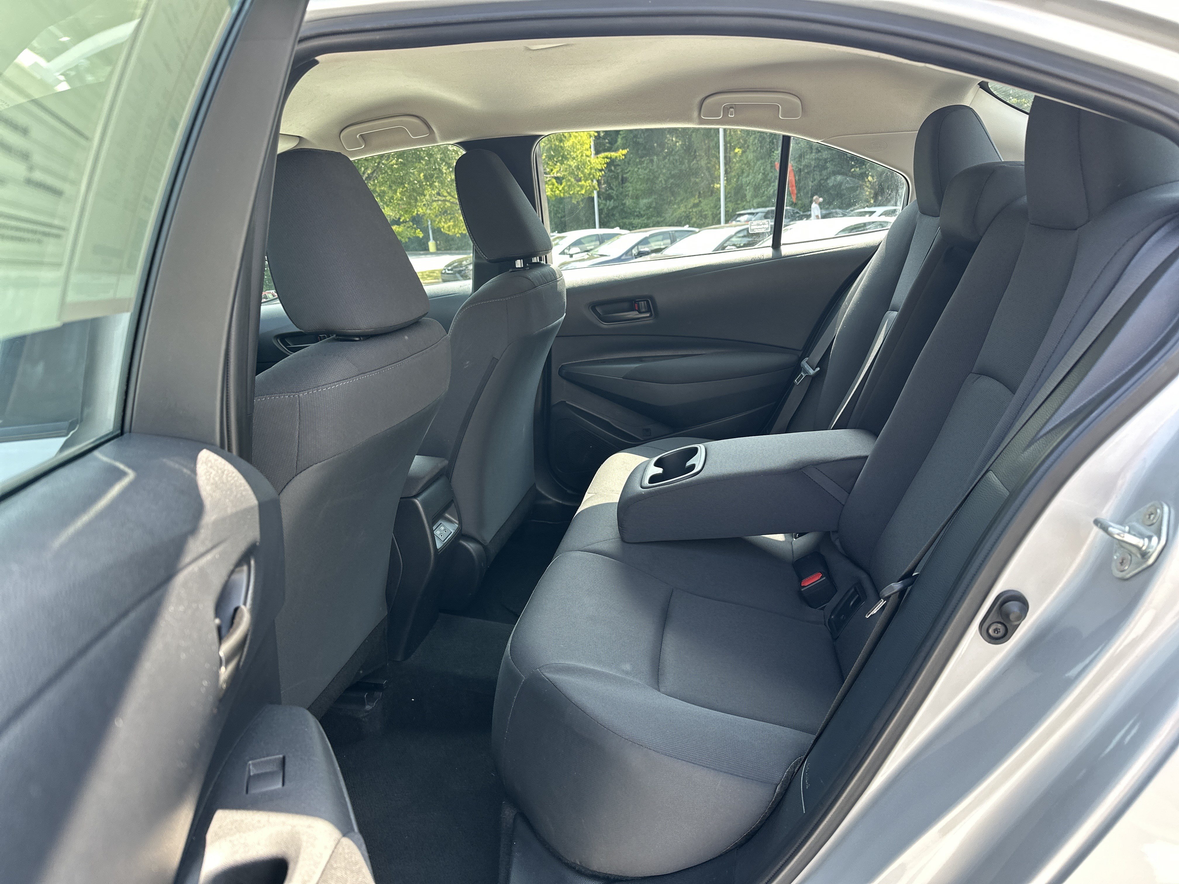 Used 2024 Toyota Corolla LE FWD image 31