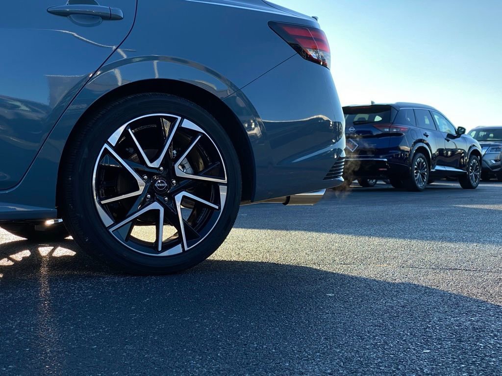 New 2025 Nissan Sentra SR w/ SR Premium Package image 35