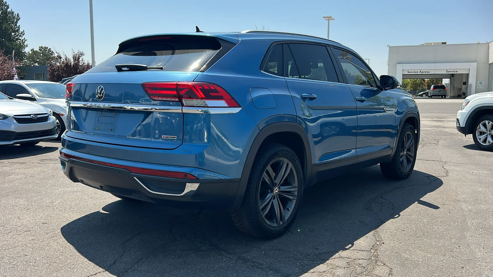 Used 2020 Volkswagen Atlas Cross Sport SE AWD/4WD image 5
