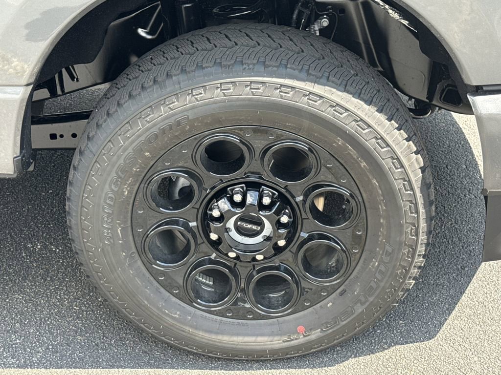 New 2026 Ford F350 Lariat w/ Black Appearance Package image 12