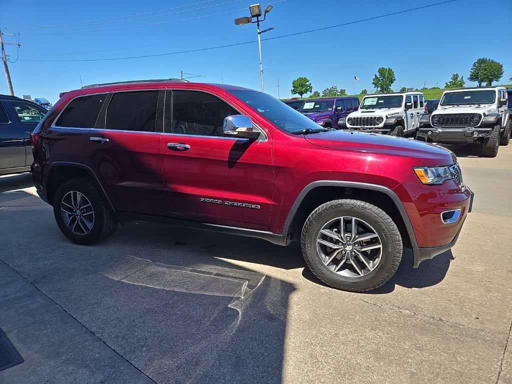 Used 2018 Jeep Grand Cherokee Limited AWD/4WD image 13