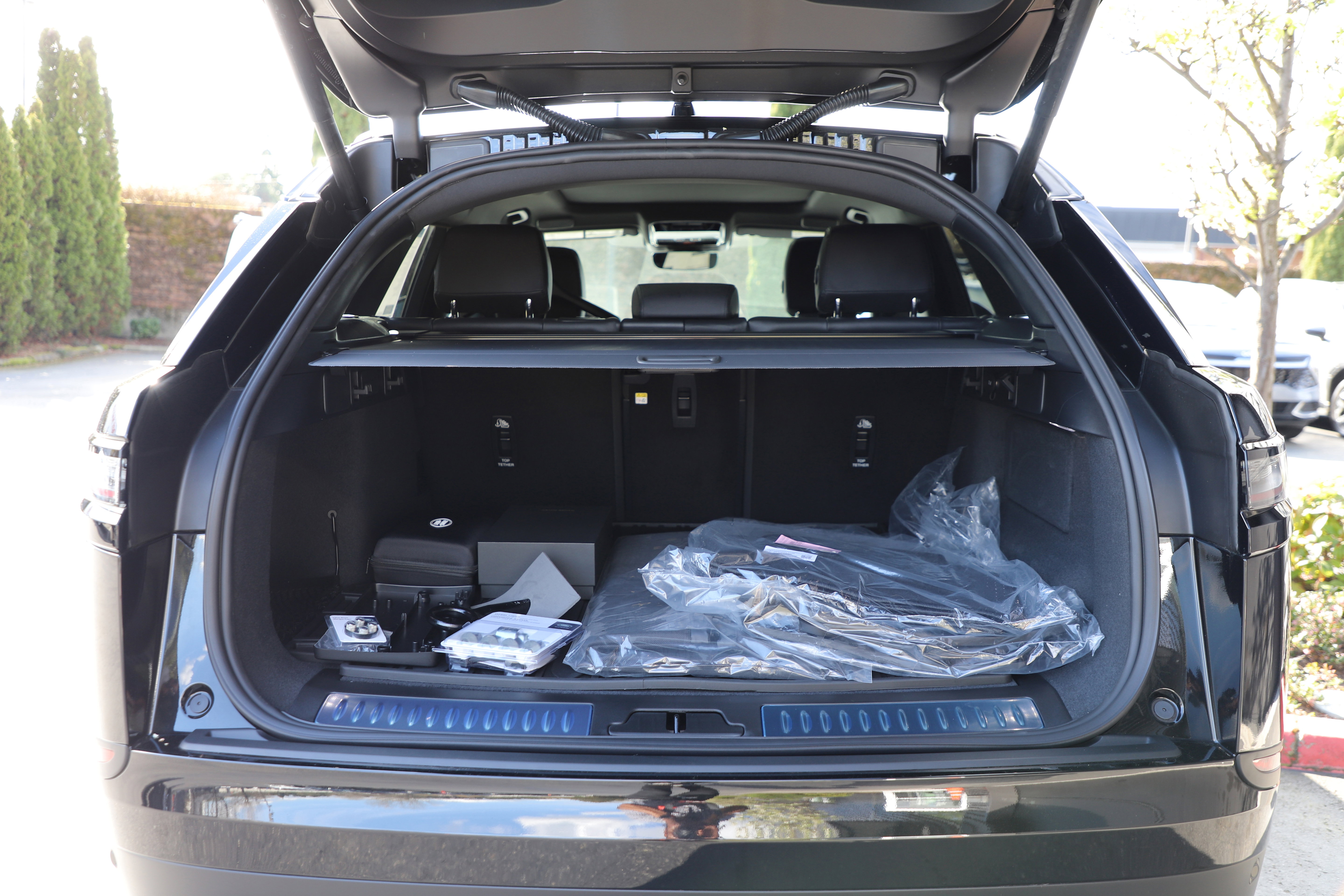 New 2026 Land Rover Range Rover Velar S image 11