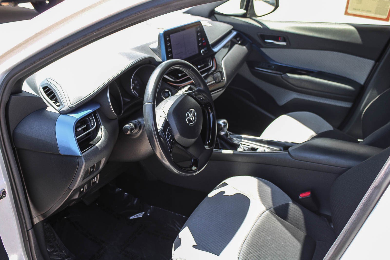 Certified 2019 Toyota C-HR XLE FWD image 19