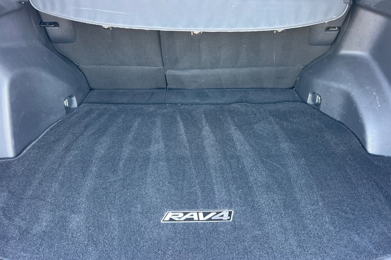 Certified 2021 Toyota RAV4 XLE w/ Convenience Package AWD/4WD image 15
