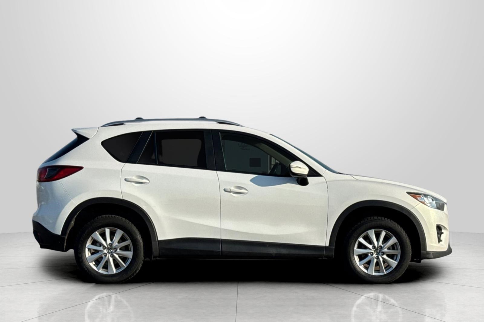 Used 2016 MAZDA CX-5 Touring image 3