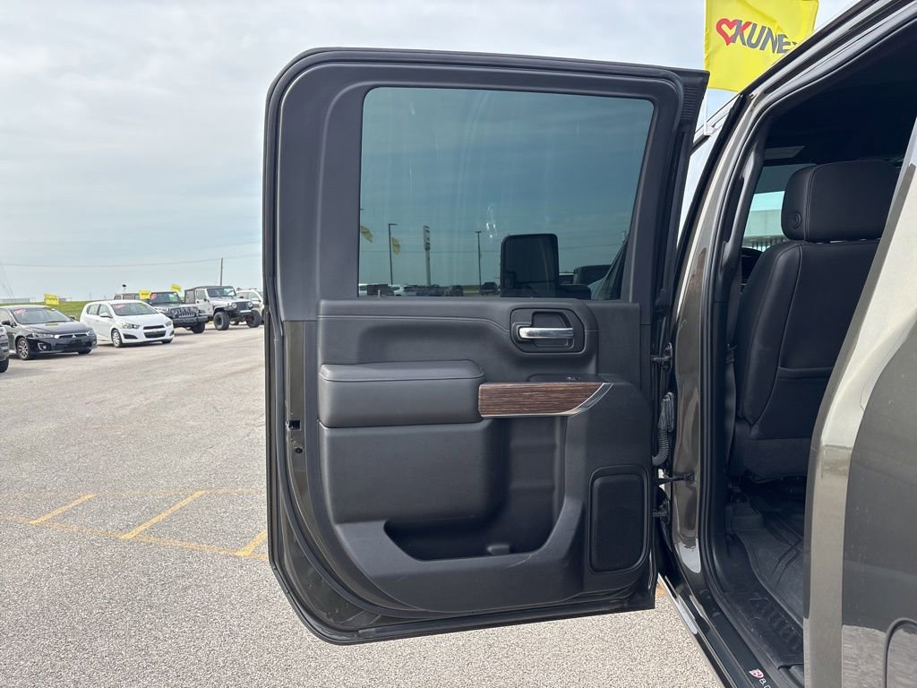 Used 2022 Chevrolet Silverado 2500 High Country AWD/4WD image 24