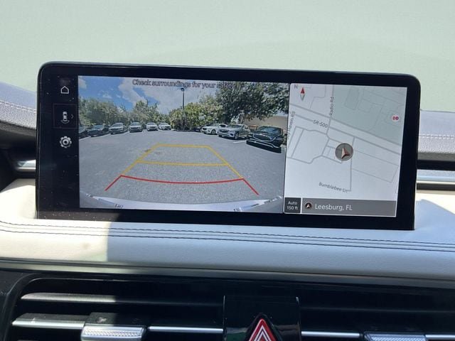 Used 2025 Genesis G70 2.5T RWD image 13