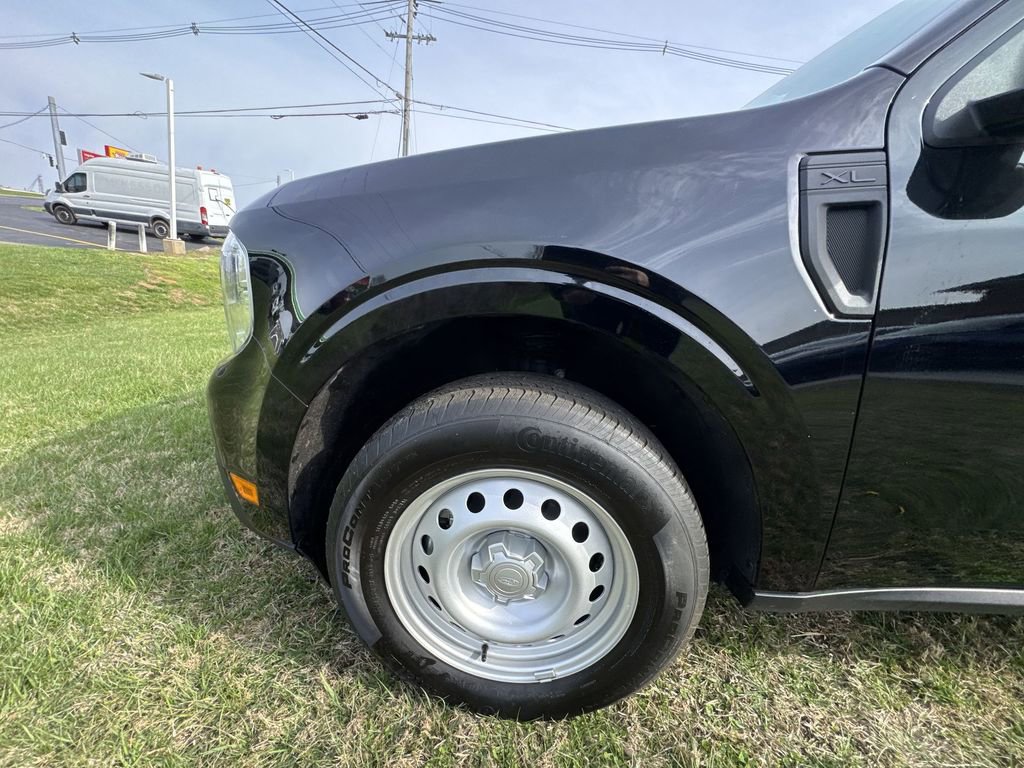 Used 2022 Ford Maverick XL image 10